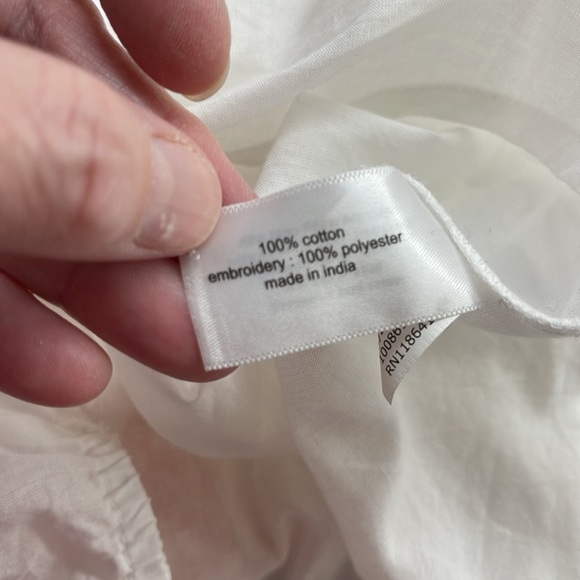 Lane Bryant NWT White Tie-Front Embroidered Eyelet Overpiece Top 22/24 - Picture 10 of 14